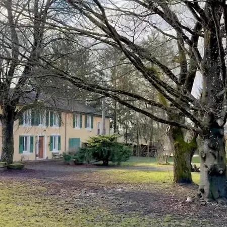 La Cle De La Foret Bed & Breakfast *