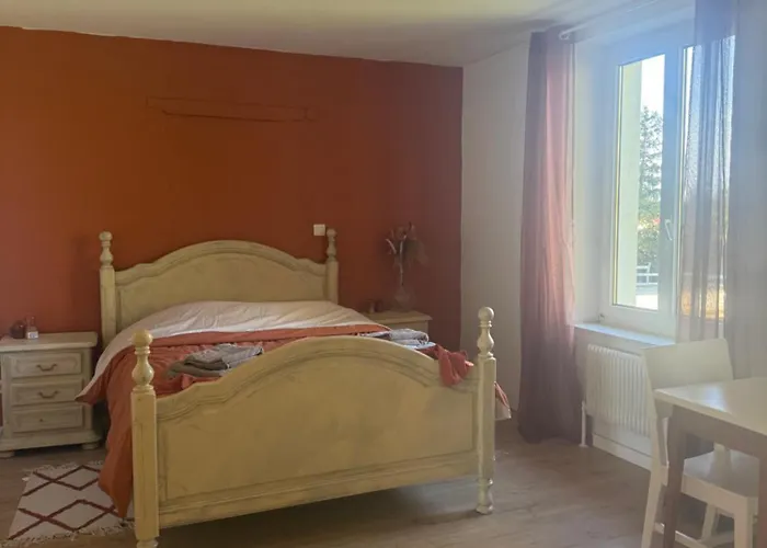 La Cle De La Foret 住宿加早餐酒店 *